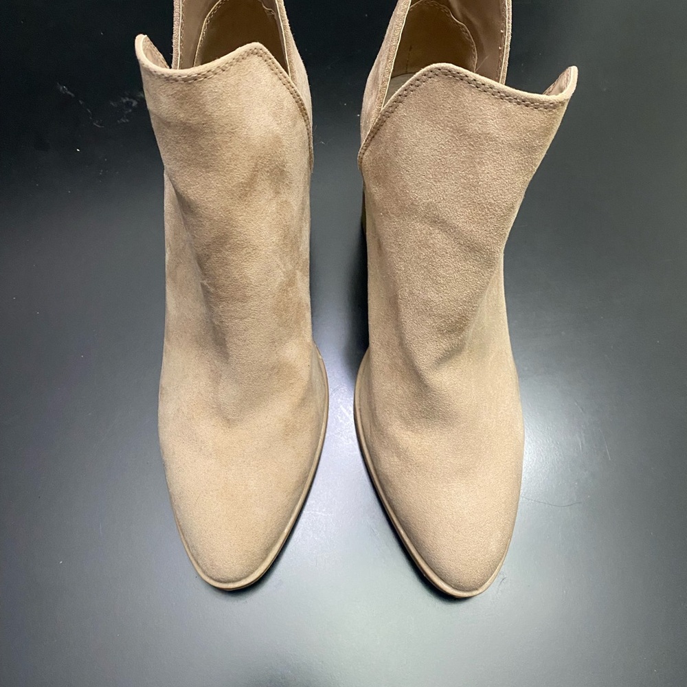 Women's Qupid Tan Suede Ankle Boots